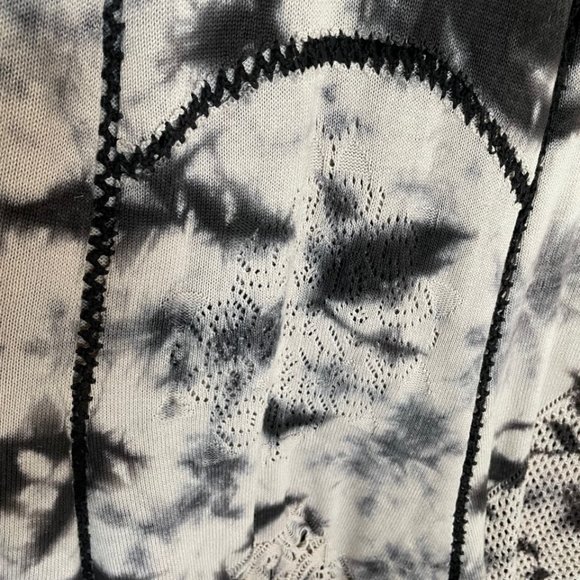 Unique tie-dyed, knit dress with cap sleeves - Picture 3 of 7